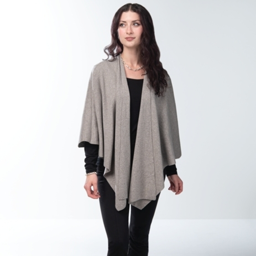 Simply Noelle Cozy Bordeaux Wrap Shawl Gray‎ Poncho